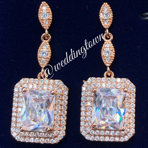 Rose gold tear drop princess emerald halo cut - Picture 5 of 12